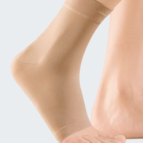 Medi Elastic Ankle Support 501